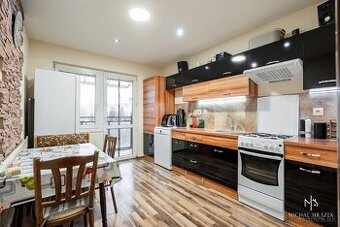 Ponúkame Vám exklizívne na predaj 4i byt po čiastočnej rekon