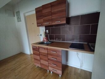 Predaj 2-izbový byt 52 m2 s lodžiou - Liptovský Mikuláš