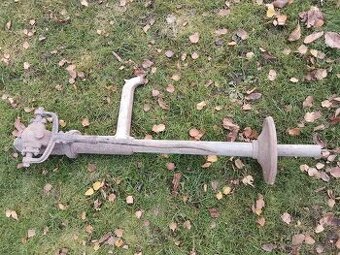 Predám  ručnú pumpu na vodu