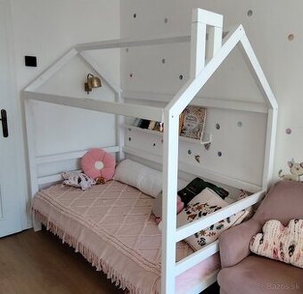 Detská posteľ domček