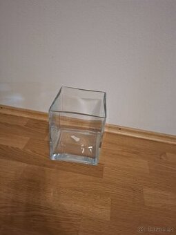 Veľká sklenená váza