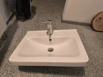 umývadlo + batéria