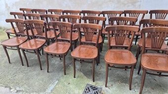 Legendární židle TON  po renovaci laku (č.13)