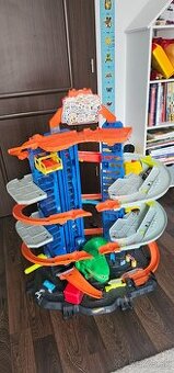 Hot wheels dráha pre deti ULTIMATE GARAGE
