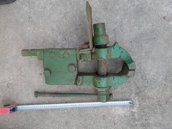 Predám kováčsky zverák