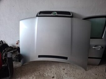 felicia - kapota, dvere, blatník