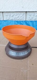 Kuchynská vaha s misou