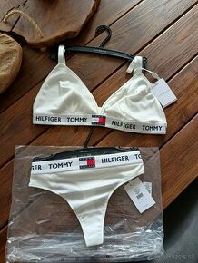 Tommy Hilfiger vrúbkovaný set spodného prádla L