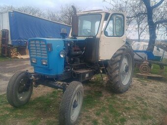 Traktor Bielorus