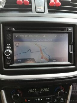 Predám radio Suzuki s Cross 2013