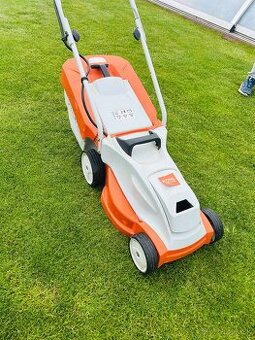 Akumulátorová kosačka Stihl RMA 235