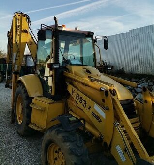 Komatsu wb93r 2