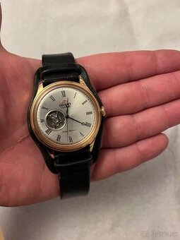 Predam mechanicke hodinky Orient