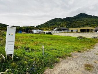 LUKRATÍVNY stavebný pozemok, 807 m2, Fintice