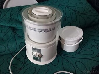 Ice cream and youghurt maker