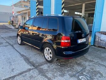 Volkswagen Touran 2.0 TDI ,7 miestny,automat DSG,Higline