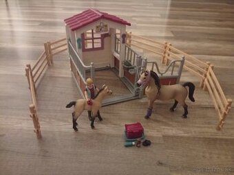 Koníky,stajňa,karavan