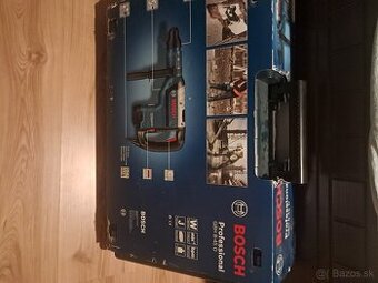 Bosch  vrtacie zbijacie kladivo 8-45 D