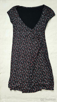 Čierne elastické dámske šaty s prekrytým rozparkom, M-XL