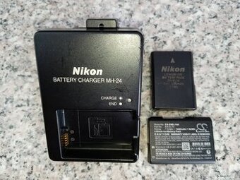 Nabíjačka Nikon MH-24 a dve batérie.