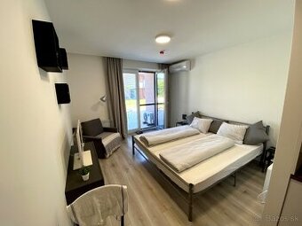 Na predaj apartmán, Podhájska