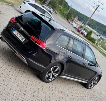 VOLKSWAGEN GOLF ALLTRACK 2.0 TDI DSG 4x4