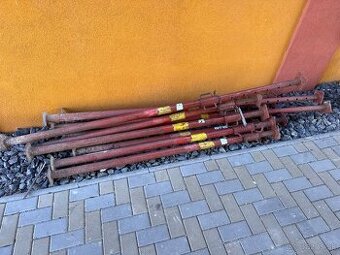 Predám stavebné stojky (stropné podpery) OPORA A30 – 12 ks