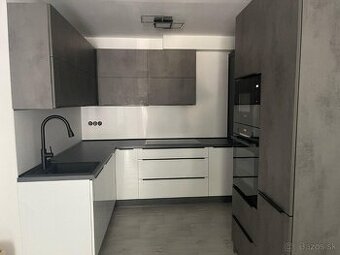 Na prenájom 3 izbový byt s terasou- novostavba Petelenova