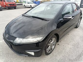 Honda Civic GT 1.8benzin 103kw