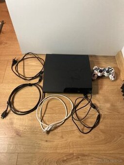 Predám ako nový jailbreaknutý Playstation 3 Slim