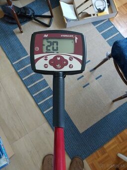 Detektor kovov minelab