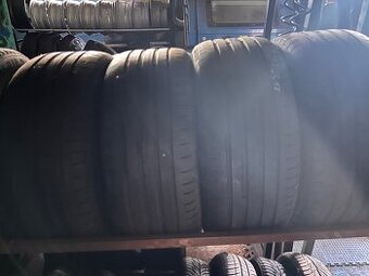 Predám 225/45r17 goodyear