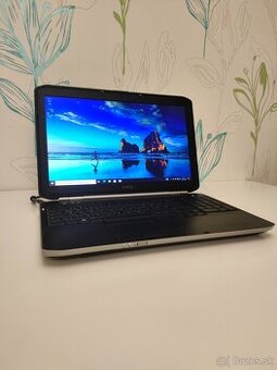 DELL Latitude E5520 - 15" i5-2410 / 4 GB RAM / 128 GB SSD