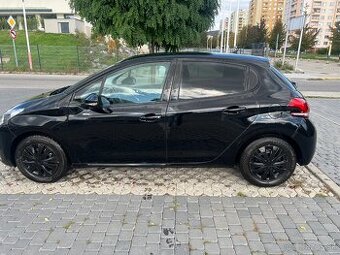 Peugeot 208 Hatchback 60kw Manuál