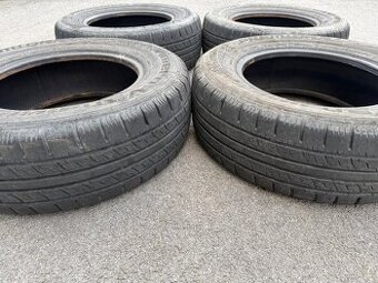 Predám 4 ks celoročné pneu zn. PREMIORI 235/65R16C