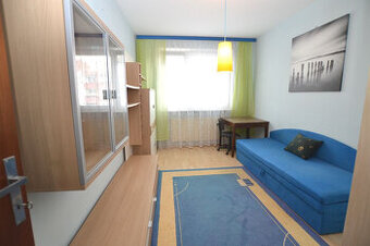 3izb, Kapicova, p. 7/8, 73m2, začiatok Petržalky, pešia zóna