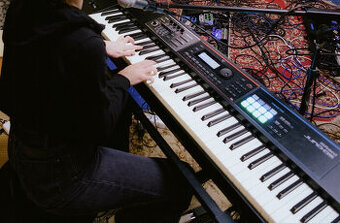Roland JUNO-DS88 – digitálne piano + obal+ stojan