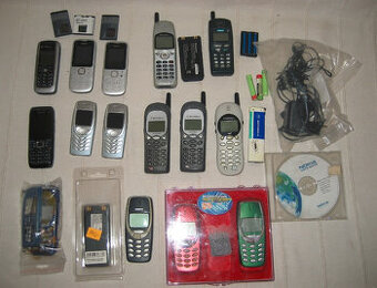 stare tlacitkove mobily