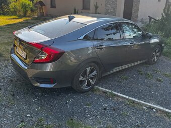 Honda Civic 1,5 elegance