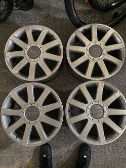 Audi elektóny 120€/sada