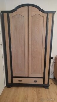 Vintage zrenovovana skriňa na chalupu