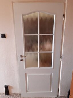 Biele interierove presklene dvere