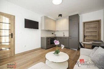 Exkluzívny, čerstvo zrekonštruovaný dvojizbový byt v centre 