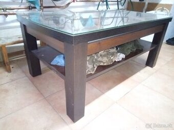 Predám konferenčný stolík zo sklom
