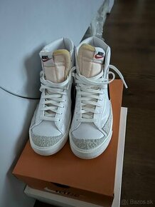 Nike blazer mid 77