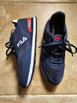 Úplne nove tenisky Fila vel.41. Blok krabica.