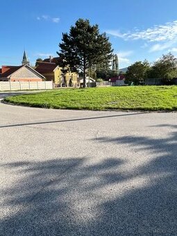 Na predaj stavebný pozemok Smolenice