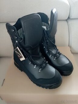 Kožená Gore-TEX obuv, veľkosť 42