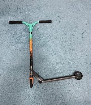Freestyle Gizmania kolobežka