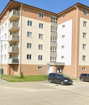 Prenájom 2izb byt agatova ulica v Dubnici n\V 70m2